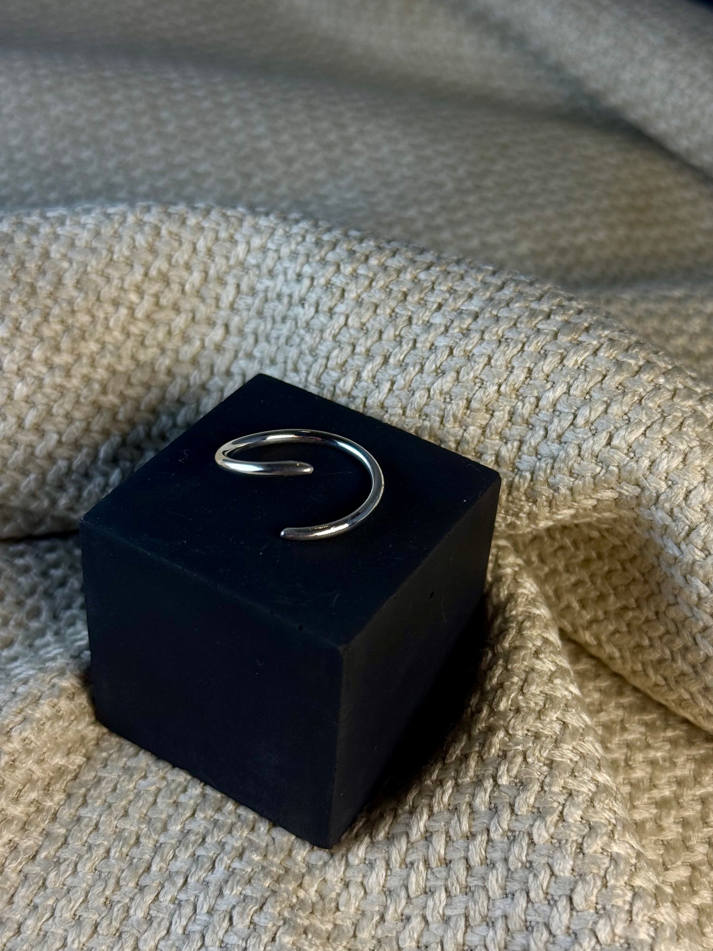 Adjustable Pointed Ring